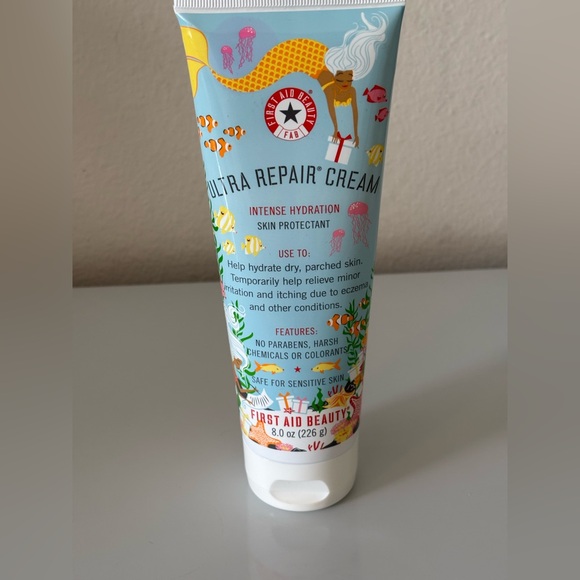 New in sealed tube Ultra Repair Cream , First Aid Beauty 8 oz - Picture 1 of 6